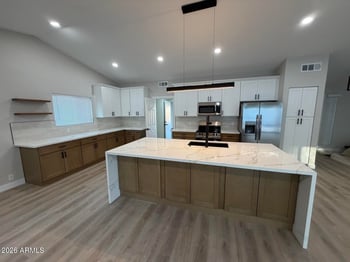 6726 79th Ave, Glendale, AZ 85303