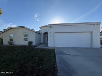 6726 79th Ave, Glendale, AZ 85303
