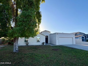 6726 79th Ave, Glendale, AZ 85303