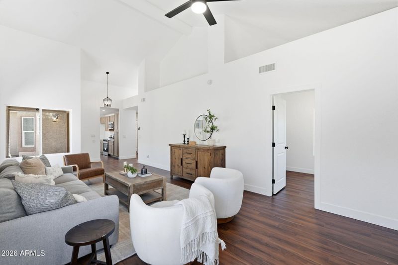 6726 S Brittany Ln, Tempe, AZ 85283