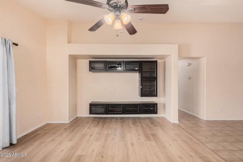 6727 35th Dr, Phoenix, AZ 85041