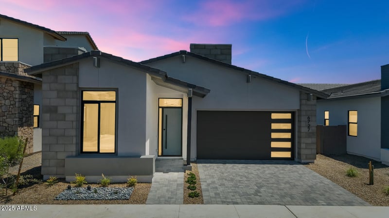 6727 9th Dr, Phoenix, AZ 85013
