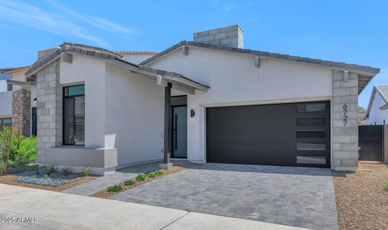 6727 9th Dr, Phoenix, AZ 85013
