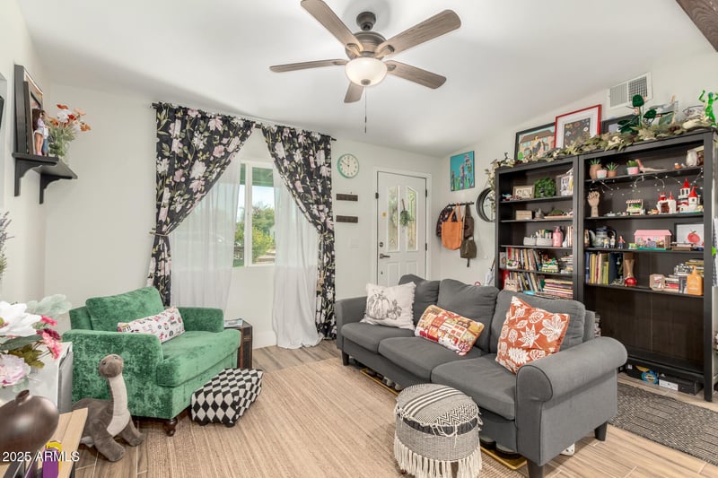 6728 24th Dr, Phoenix, AZ 85015