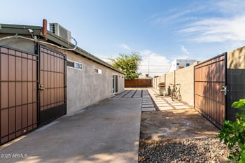 6728 24th Dr, Phoenix, AZ 85015