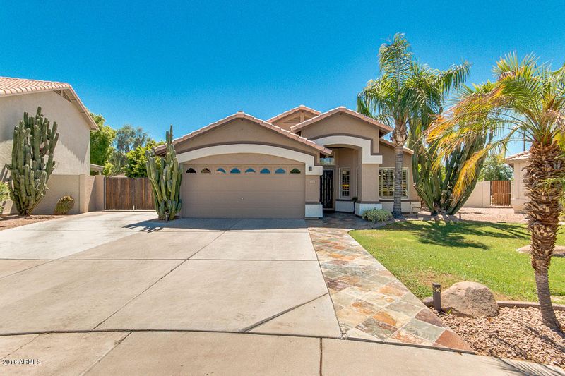 673 N Ocotillo Ln, Gilbert, AZ 85233