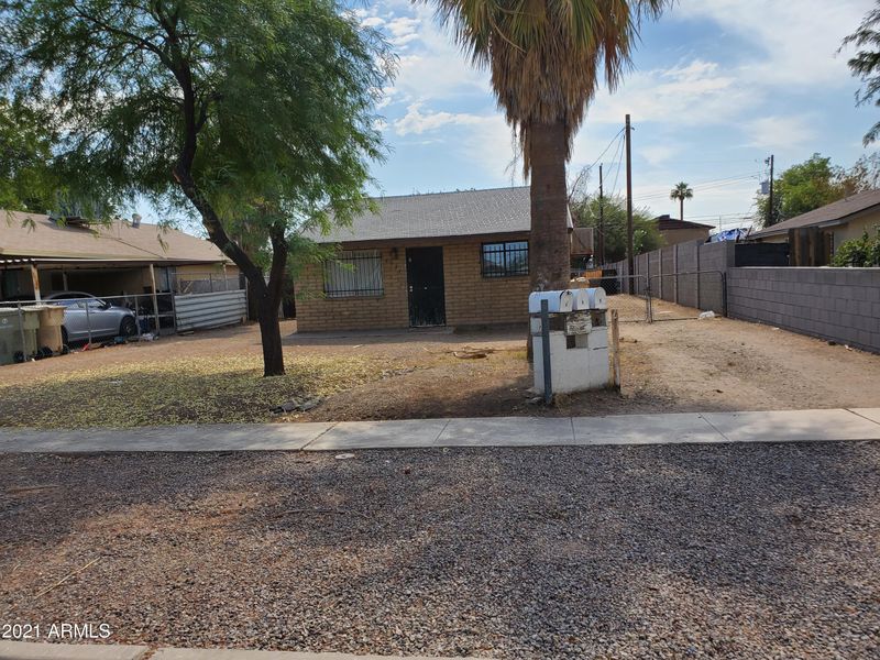 6731 N 60th Ave, Glendale, AZ 85301