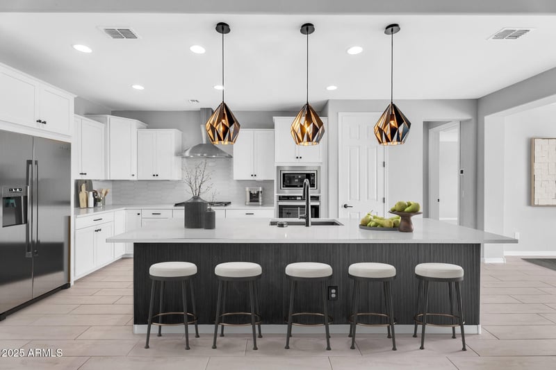 6732 Coles Rd, Laveen, AZ 85339