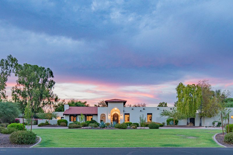 6732 E Fanfol Dr, Paradise Valley, AZ 85253