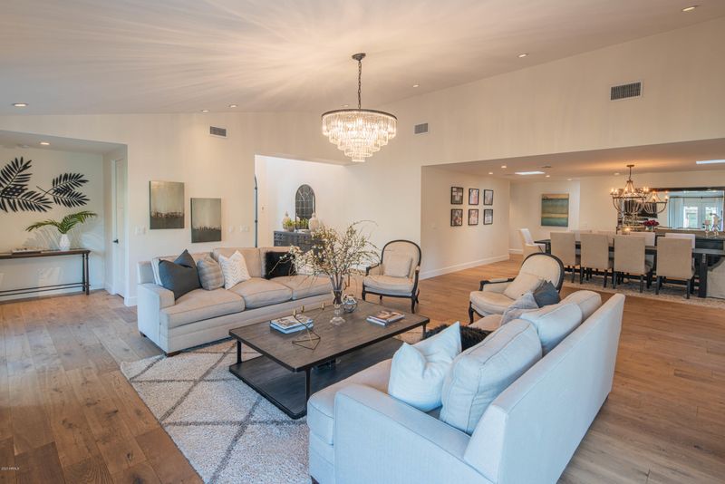 6732 E Fanfol Dr, Paradise Valley, AZ 85253