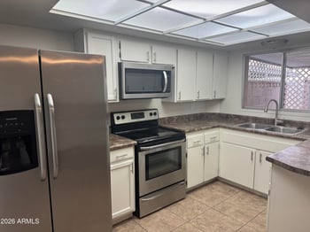 6733 44th Ave, Glendale, AZ 85301