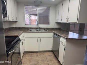 6733 44th Ave, Glendale, AZ 85301