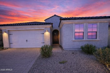 6733 Winston Dr, Laveen, AZ 85339