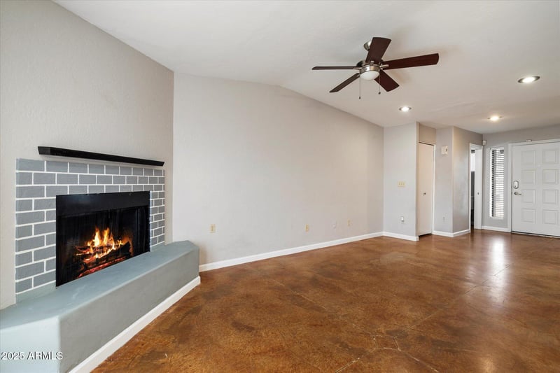 6734 Ruth Ave, Peoria, AZ 85345