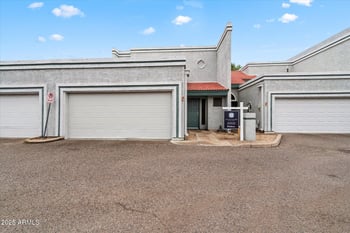 6734 Ruth Ave, Peoria, AZ 85345