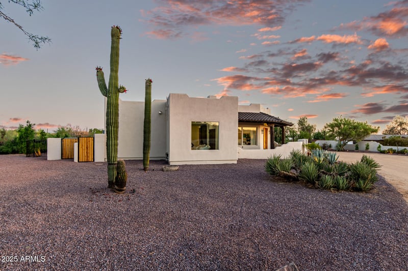 6735 Dove Valley Rd, Cave Creek, AZ 85331
