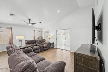 6735 Melrose St, Mesa, AZ 85215