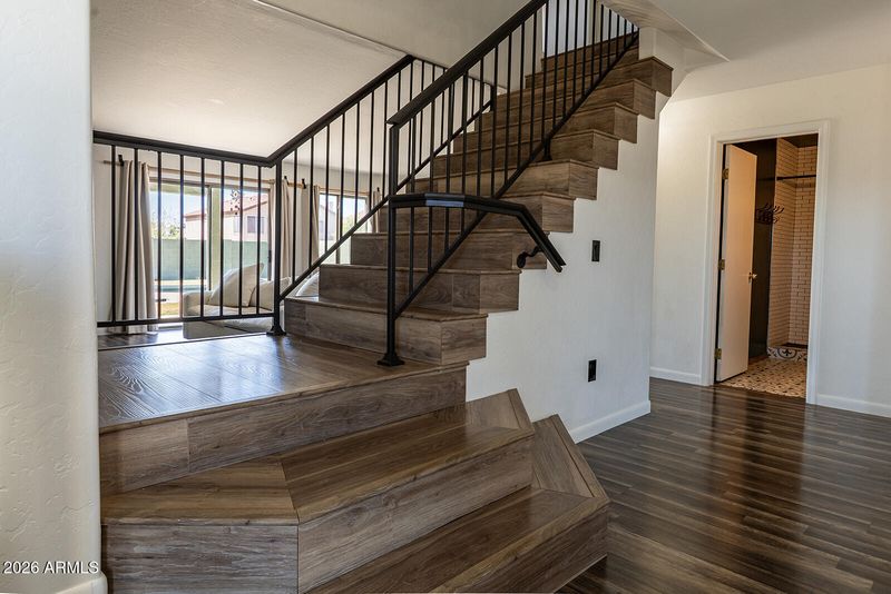 6736 N 76th Dr, Glendale, AZ 85303