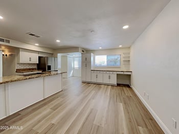 6736 Stanley Pl, Tempe, AZ 85283