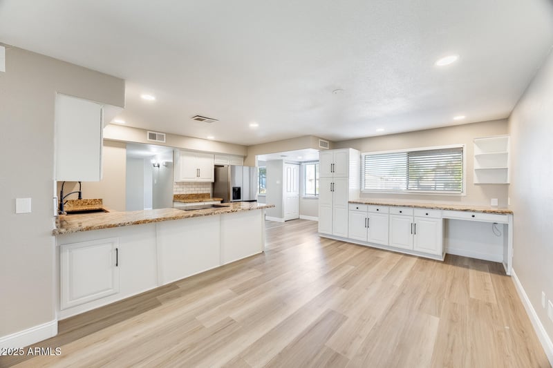 6736 Stanley Pl, Tempe, AZ 85283