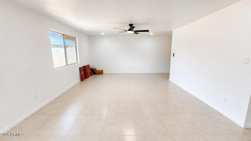 6736 W Vernon Ave, Phoenix, AZ 85035