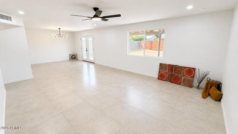 6736 W Vernon Ave, Phoenix, AZ 85035