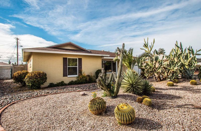 6737 E Palm Ln, Scottsdale, AZ 85257