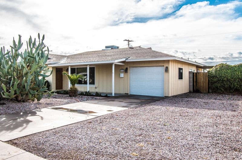 6737 E Palm Ln, Scottsdale, AZ 85257