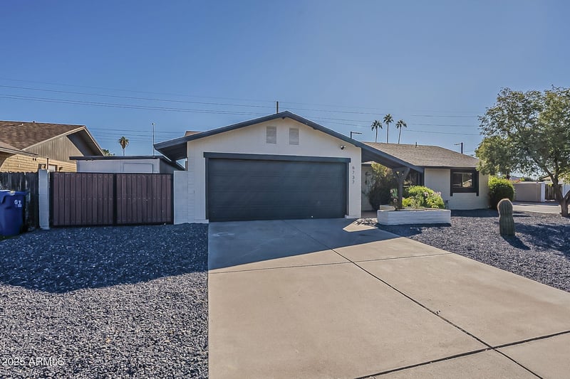 6737 Palm Dr, Tempe, AZ 85283