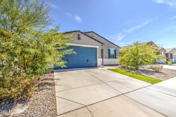 6737 Valley View Dr, Laveen, AZ 85339