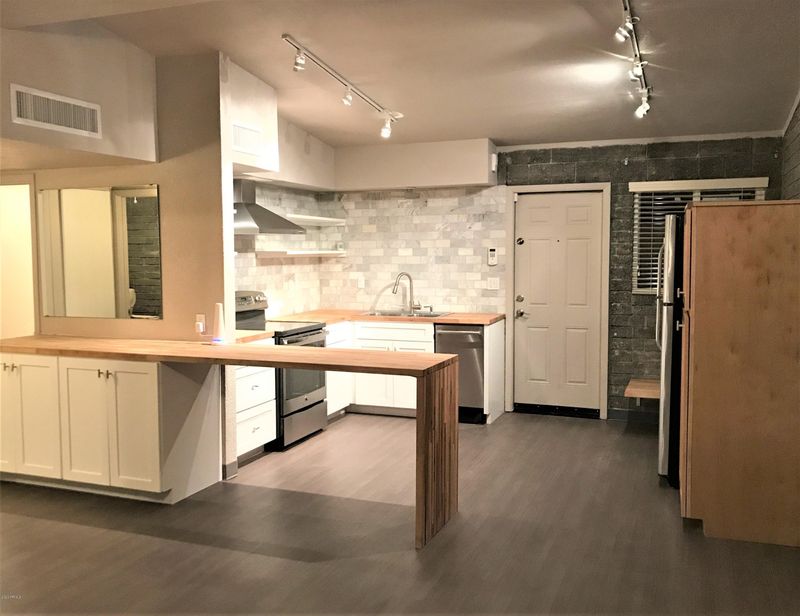 6738 E Osborn Rd, Scottsdale, AZ 85251