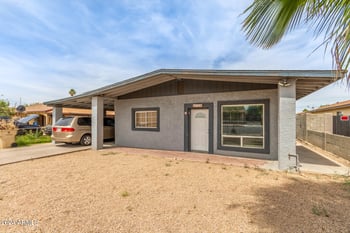 6738 N 54th Dr, Glendale, AZ 85301