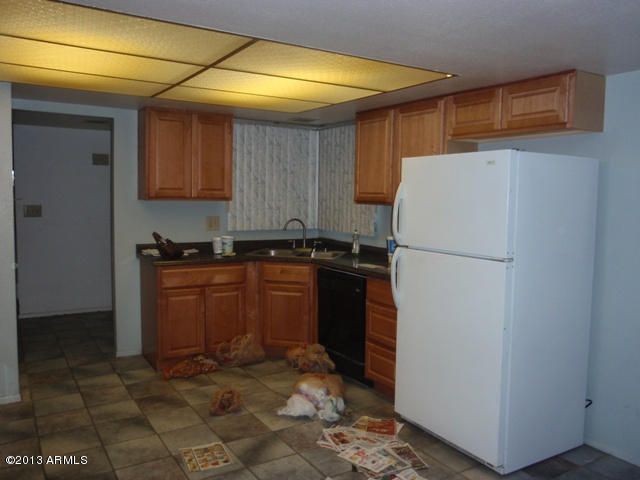 6738 W Colter St, Glendale, AZ 85303