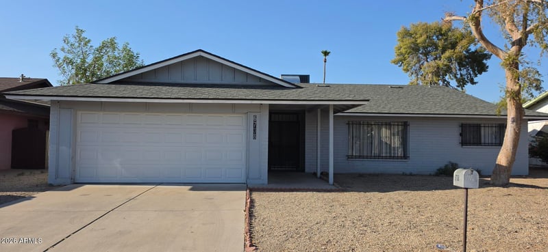 6738 W Denton Ln, Glendale, AZ 85303