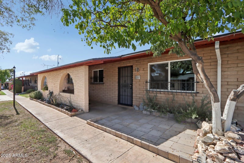 6739 16th St #17, Phoenix, AZ 85016