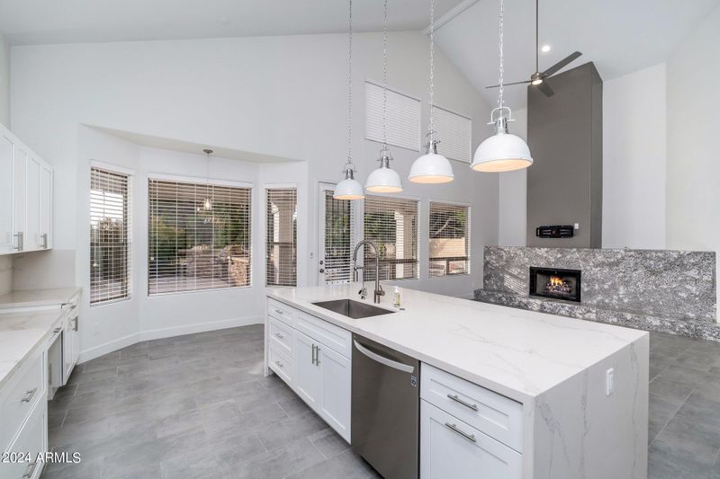 6739 E Gelding Dr, Scottsdale, AZ 85254