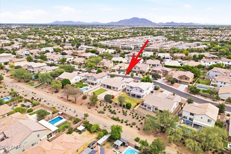 674 E Sipapu Dr, Gilbert, AZ 85297
