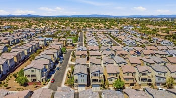 674 W Flintlock Way, Chandler, AZ 85286