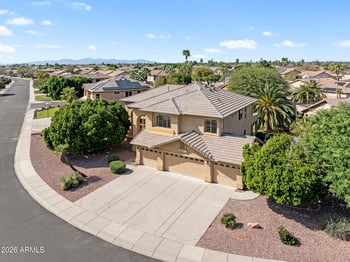 6740 Angela Dr, Glendale, AZ 85308