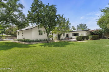 6740 N 7th St, Phoenix, AZ 85014
