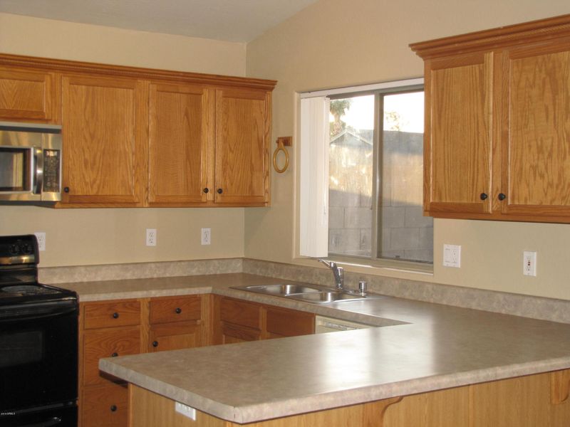6740 W Northview Ave, Glendale, AZ 85303