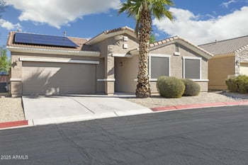 6742 Regina St, Mesa, AZ 85215