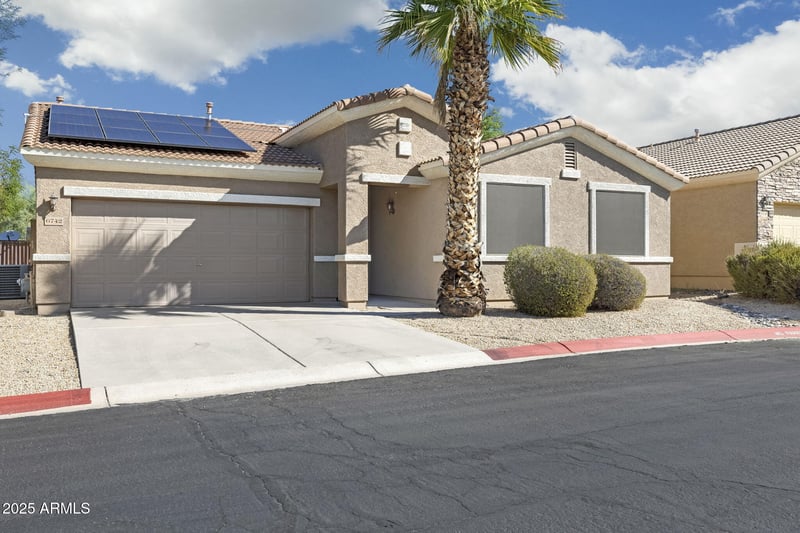 6742 Regina St, Mesa, AZ 85215