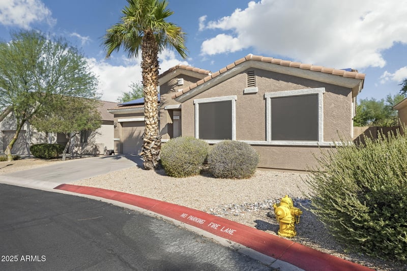 6742 Regina St, Mesa, AZ 85215