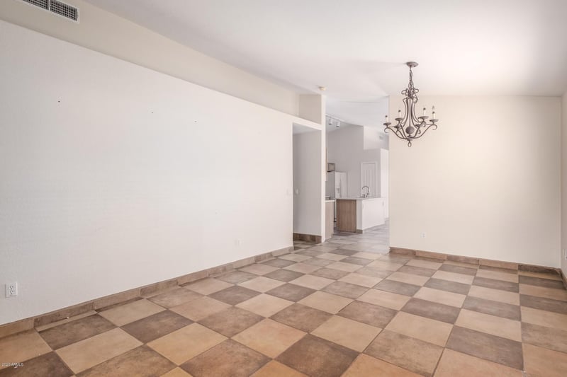 6743 W Buckskin Trl, Peoria, AZ 85383