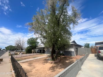 6744 San Miguel Ave, Glendale, AZ 85303