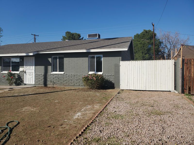 6744 W Wolf St, Phoenix, AZ 85033