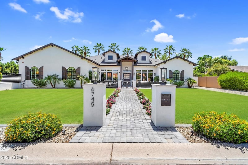 6745 Montecito Ave, Scottsdale, AZ 85251