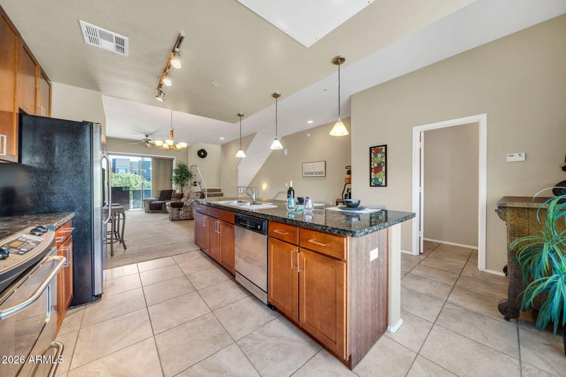 6745 N 93rd Ave #1157, Glendale, AZ 85305