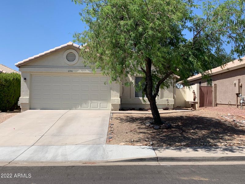 6746 E Melrose St, Mesa, AZ 85215